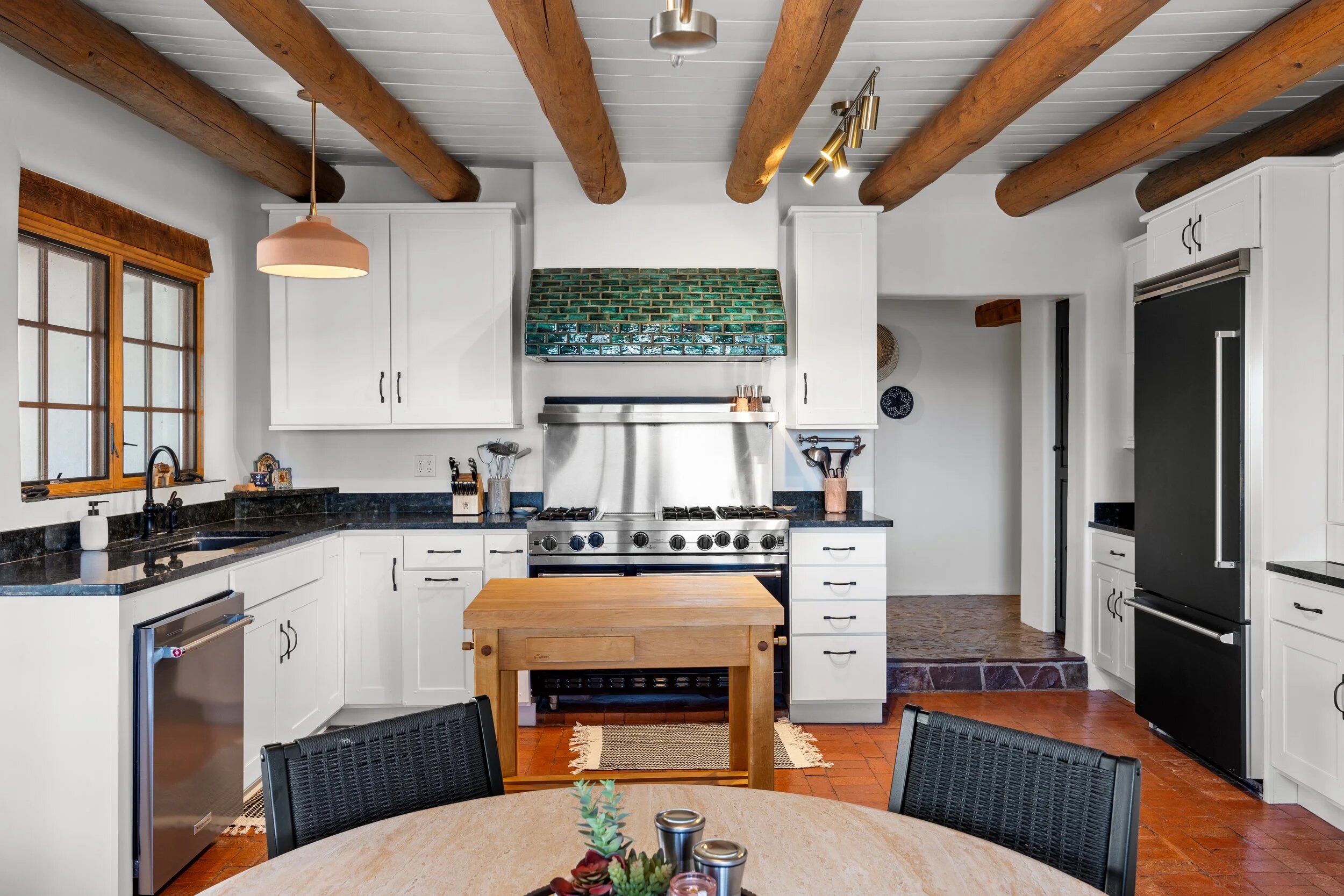 Casa de Ice chef's kitchen